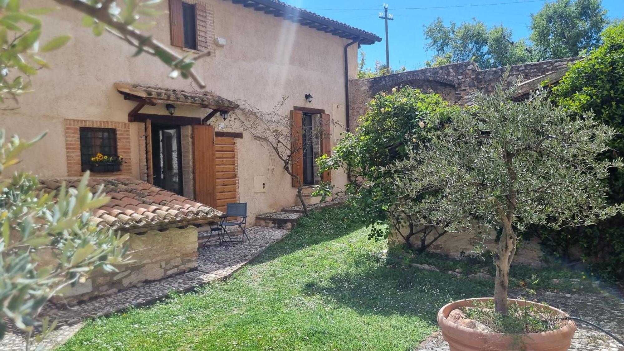 La Casa Di Lucapietro Dimora Storica Country house Spoleto